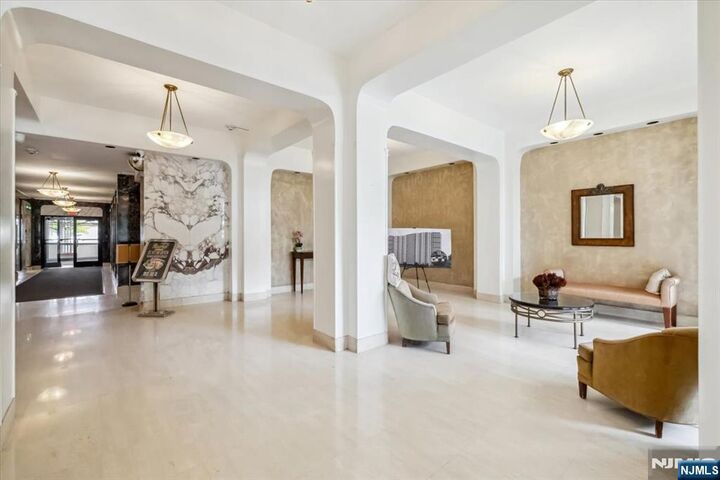 Property Photo:  555 North Avenue 23C  NJ 07024 