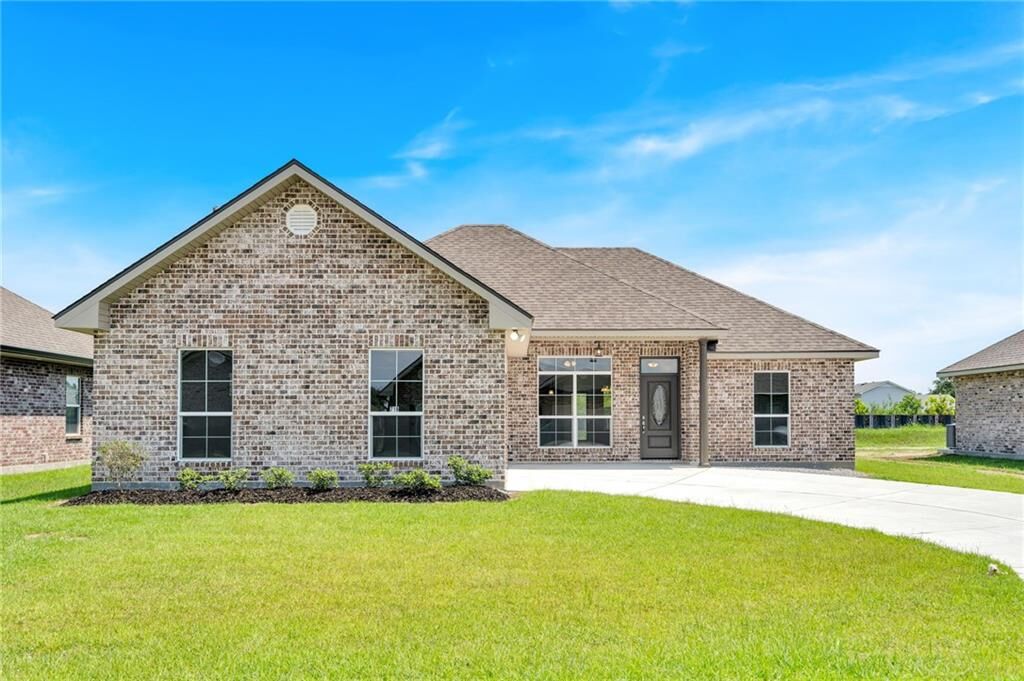 Property Photo:  719 Rue St Michael  LA 70056 