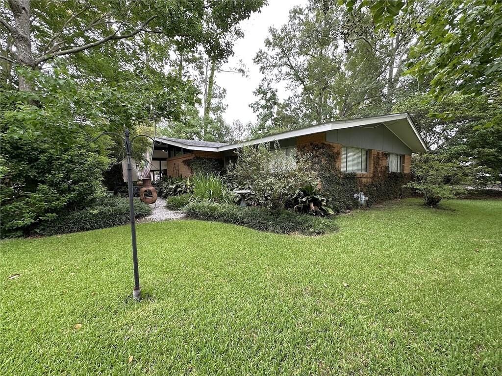 Property Photo:  1037 Michigan Avenue  LA 70458 