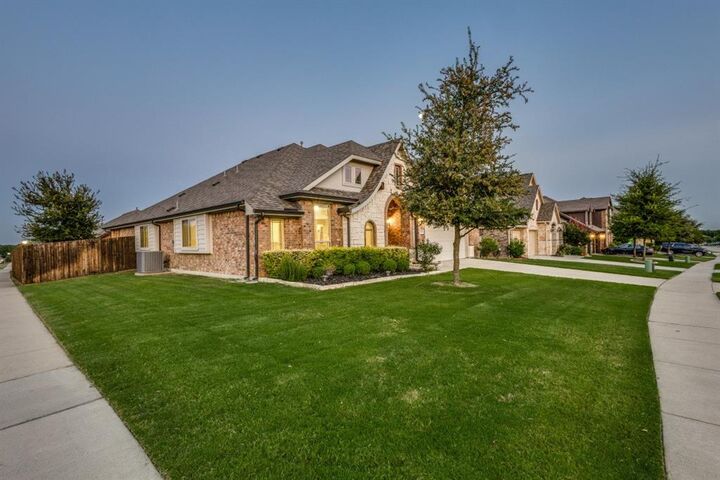 Property Photo: 1501 Sherwood Drive TX 75409