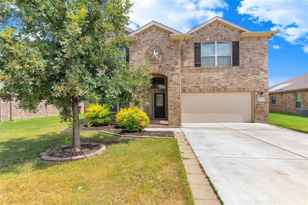 Property Photo:  1730 Cross Creek Lane  TX 76033 