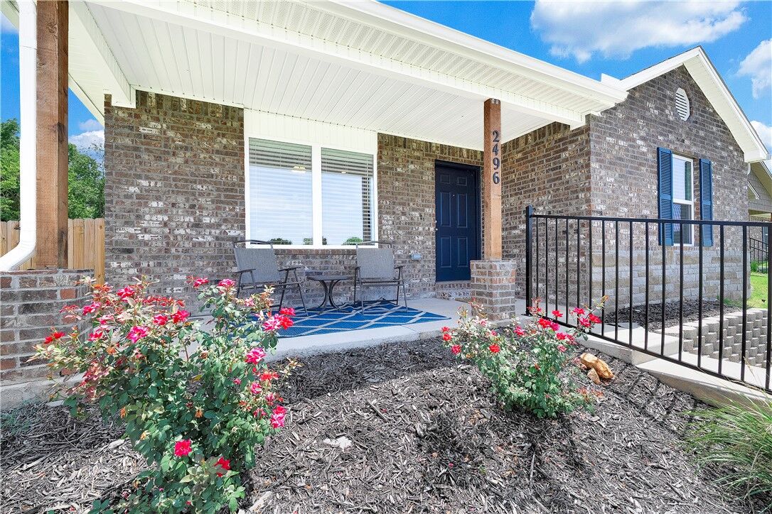 Property Photo: 2496 N Raven Lane AR 73034