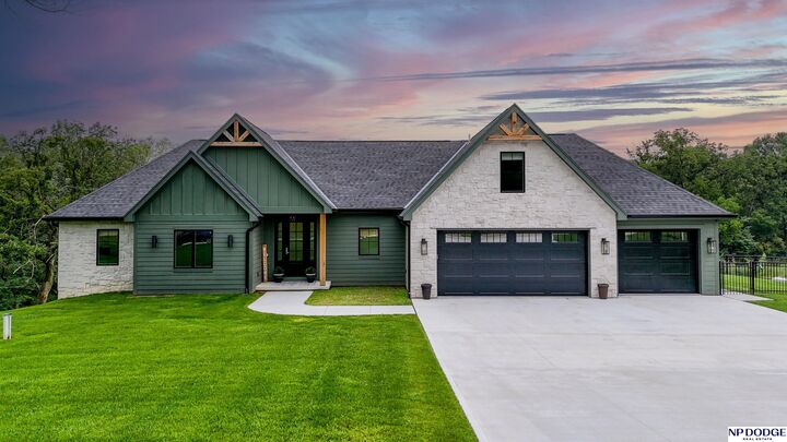 23056 Frontier Lane  Glenwood IA 51534 photo