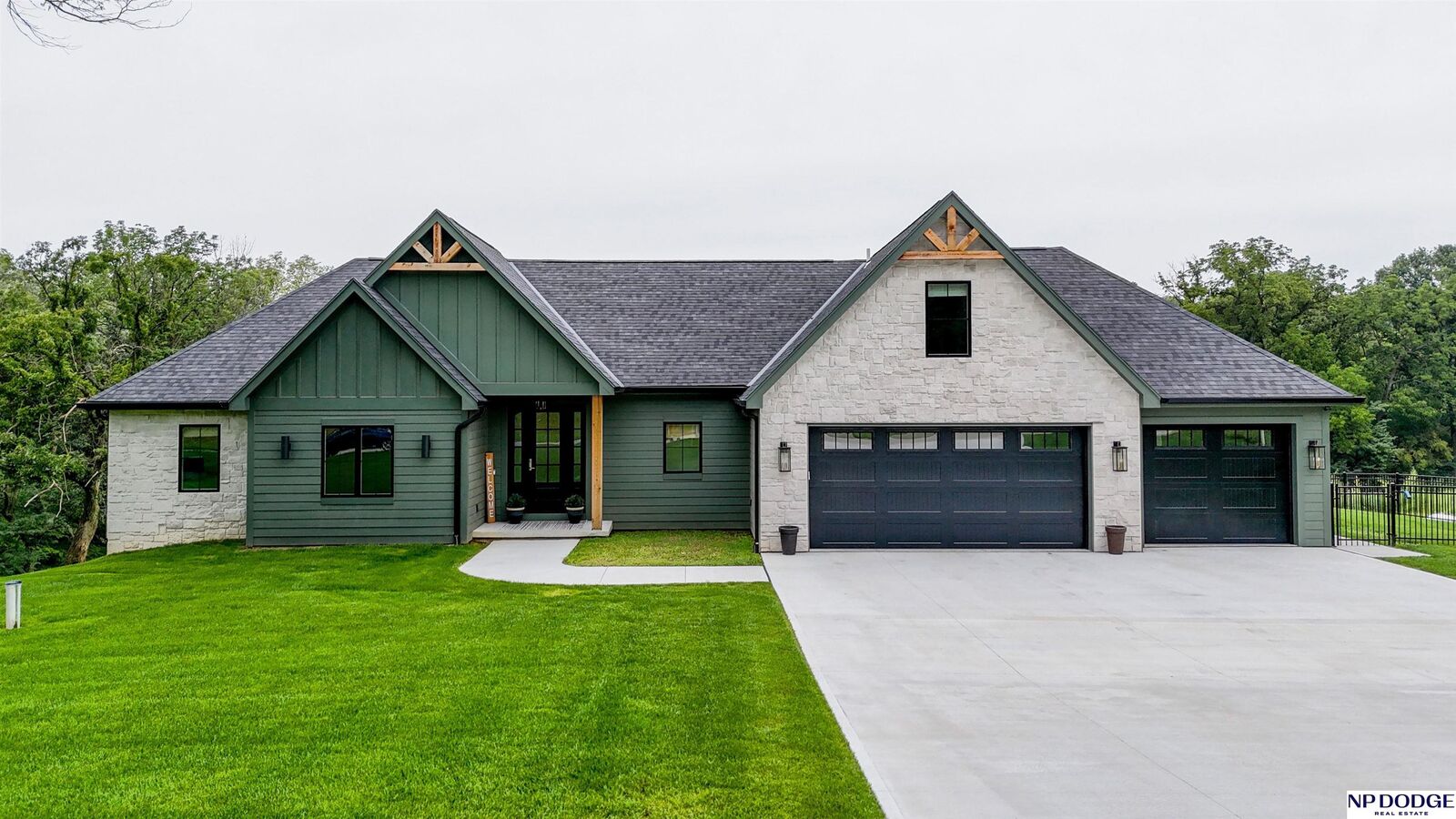 Property Photo:  23056 Frontier Lane  IA 51534 