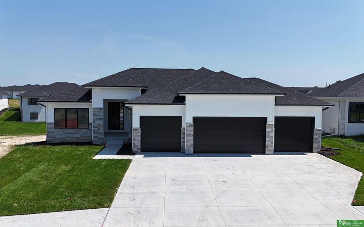 5509 N 212th Avenue  Elkhorn NE 68022 photo