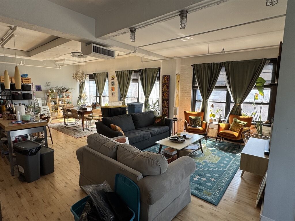 Property Photo:  210 Lincoln St 504  MA 02111 
