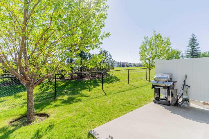 Photo de la propriété: 52 Panatella Villas NW AB T3K 0G6