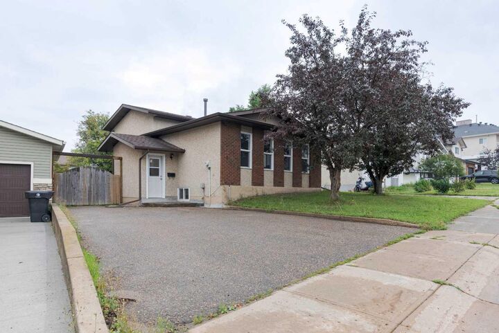 Property Photo: 1069 Timberline Drive AB T9K 1T9