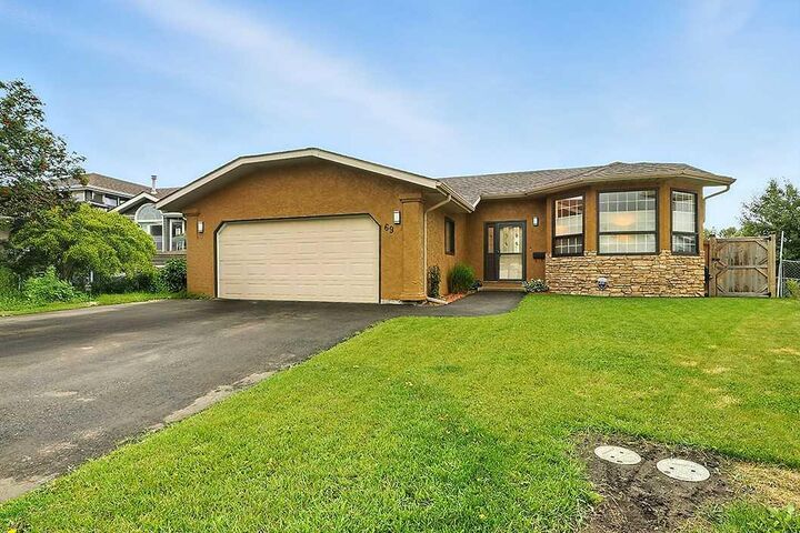 Property Photo: 69 Bruns Crescent AB T4L 1P2