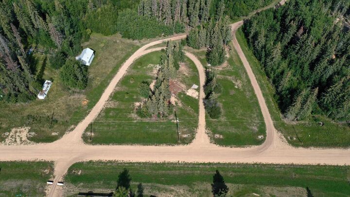 Property Photo: 70531 Rge Rd 244 2 AB T0H 0P0