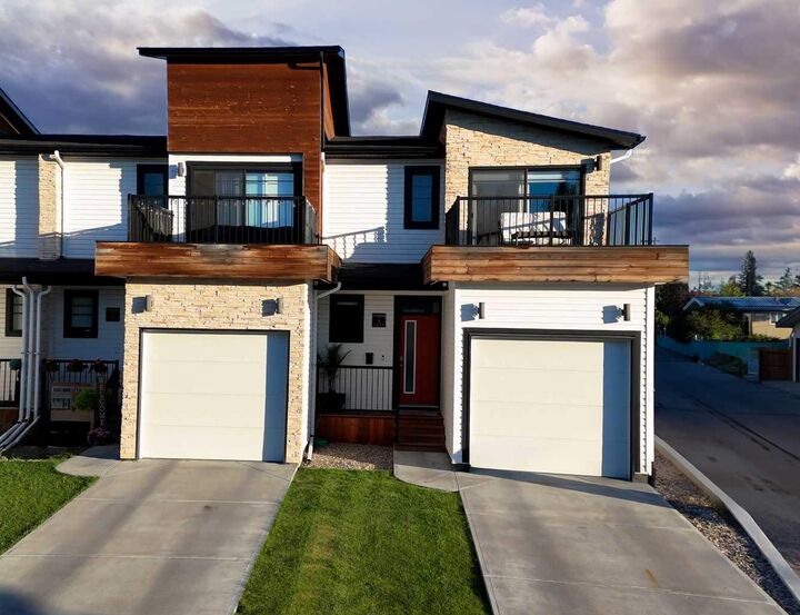 Property Photo: 2829 Lakeview Drive S 4 AB T1K 3G2