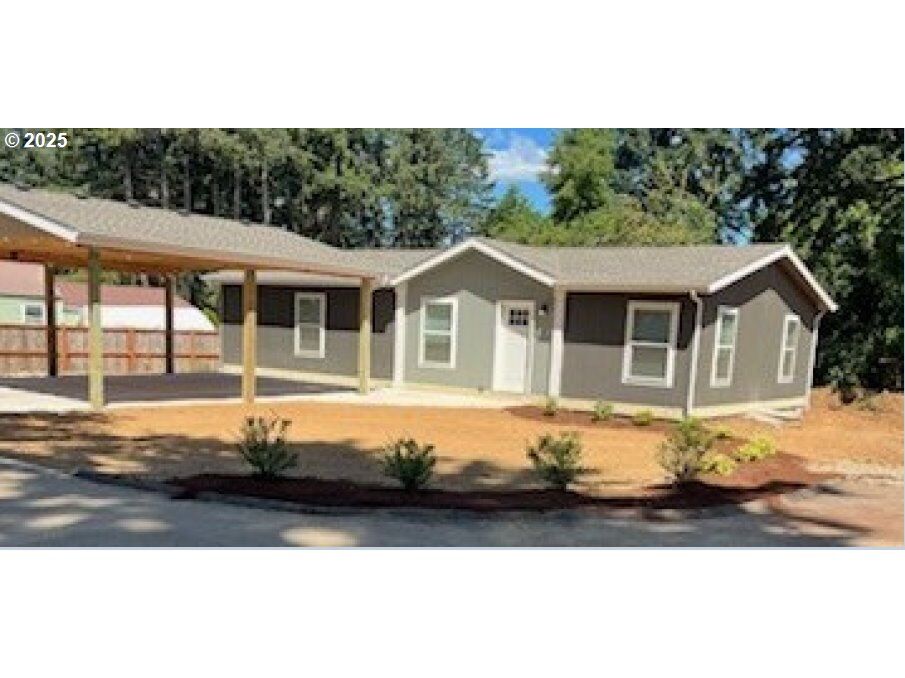 Property Photo: 88025 8th St OR 97487