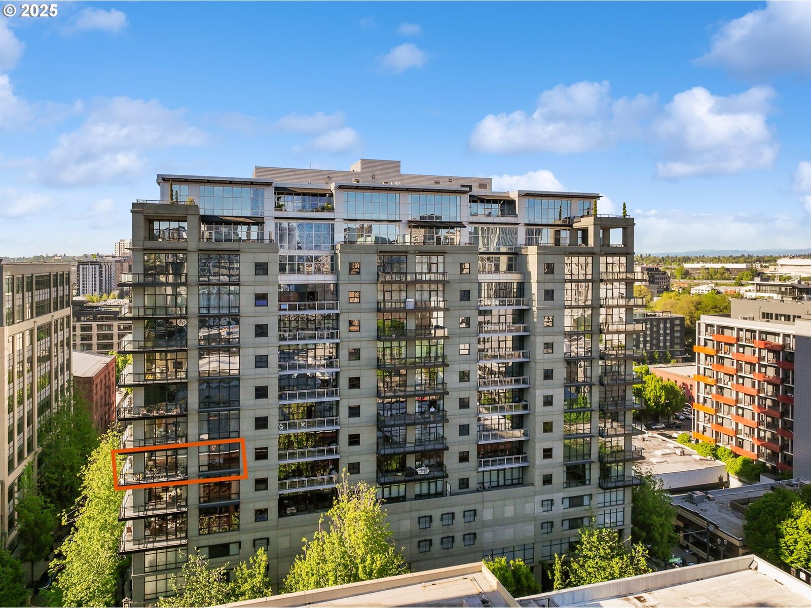 Property Photo:  1025 NW Couch St 714  OR 97209 