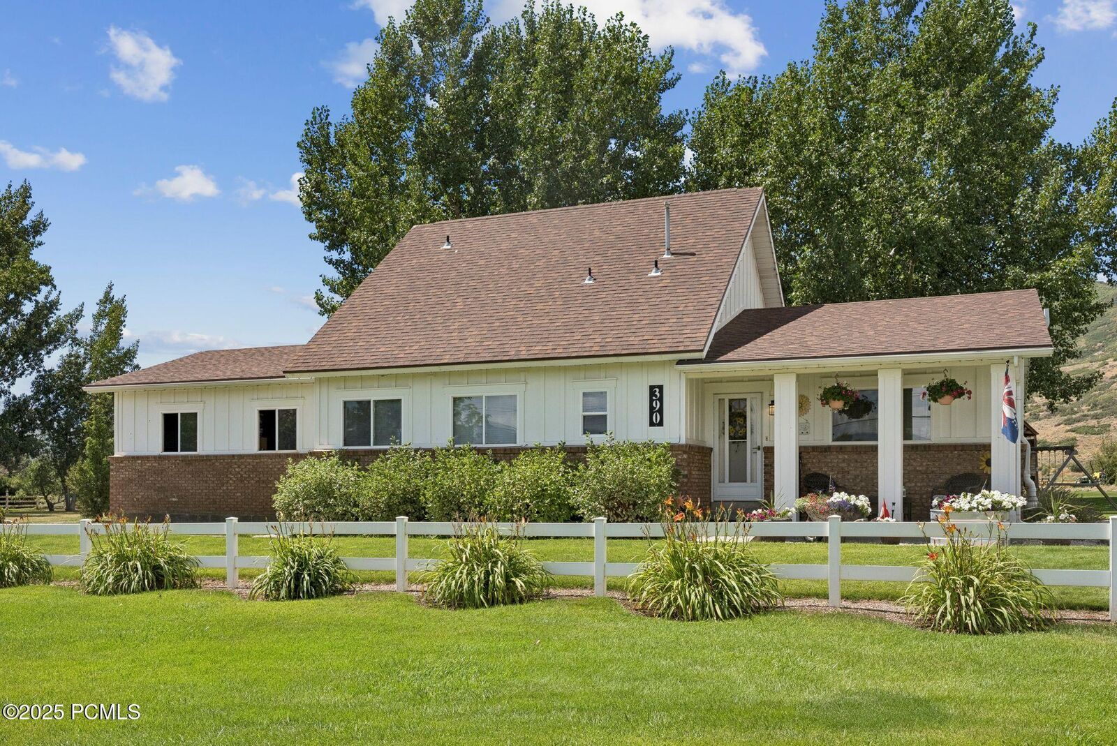 Property Photo:  390 S 250 West  UT 84049 