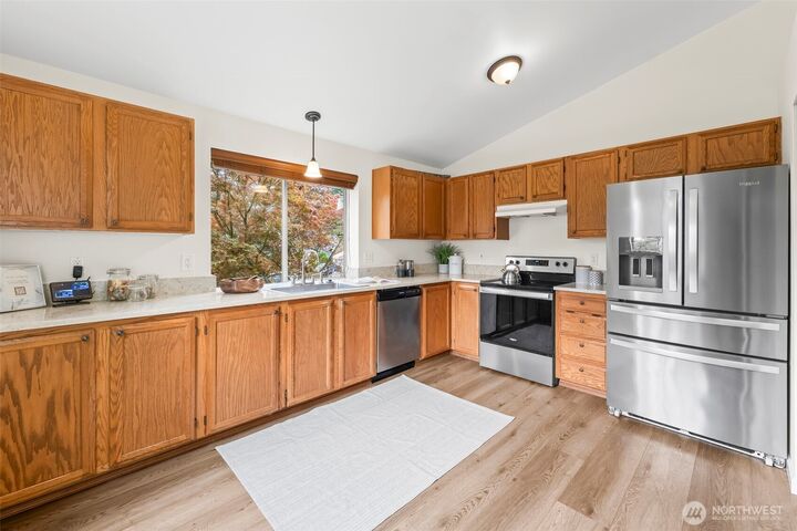 Property Photo: 14314 1st Avenue E WA 98445