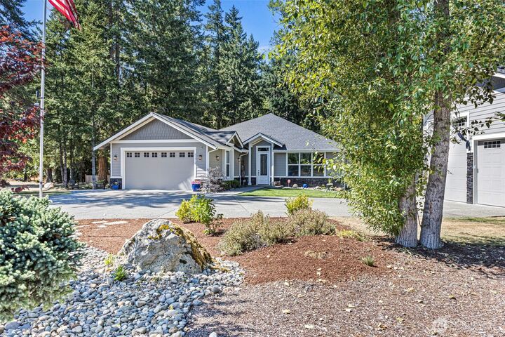 Property Photo:  21010  Meridian Avenue E  WA 98338 