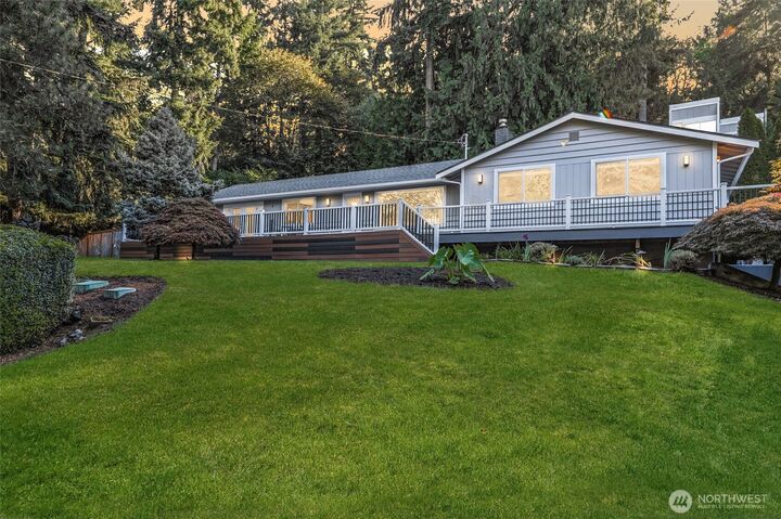 Property Photo: 1136 205th Avenue NE WA 98074