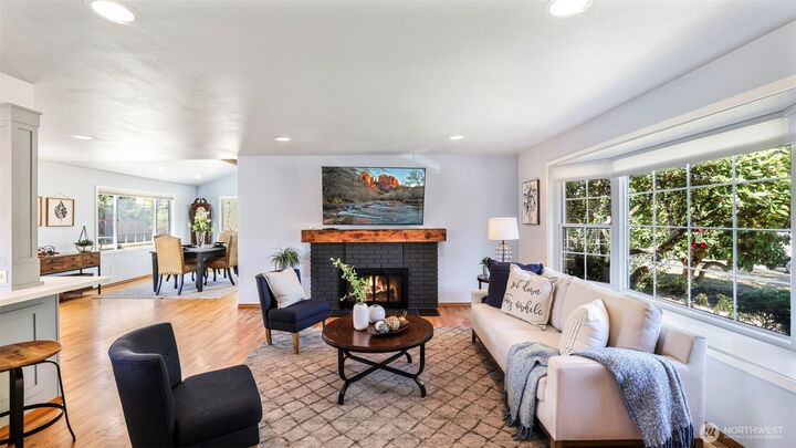 Property Photo: 13735 SE 172nd Street WA 98058