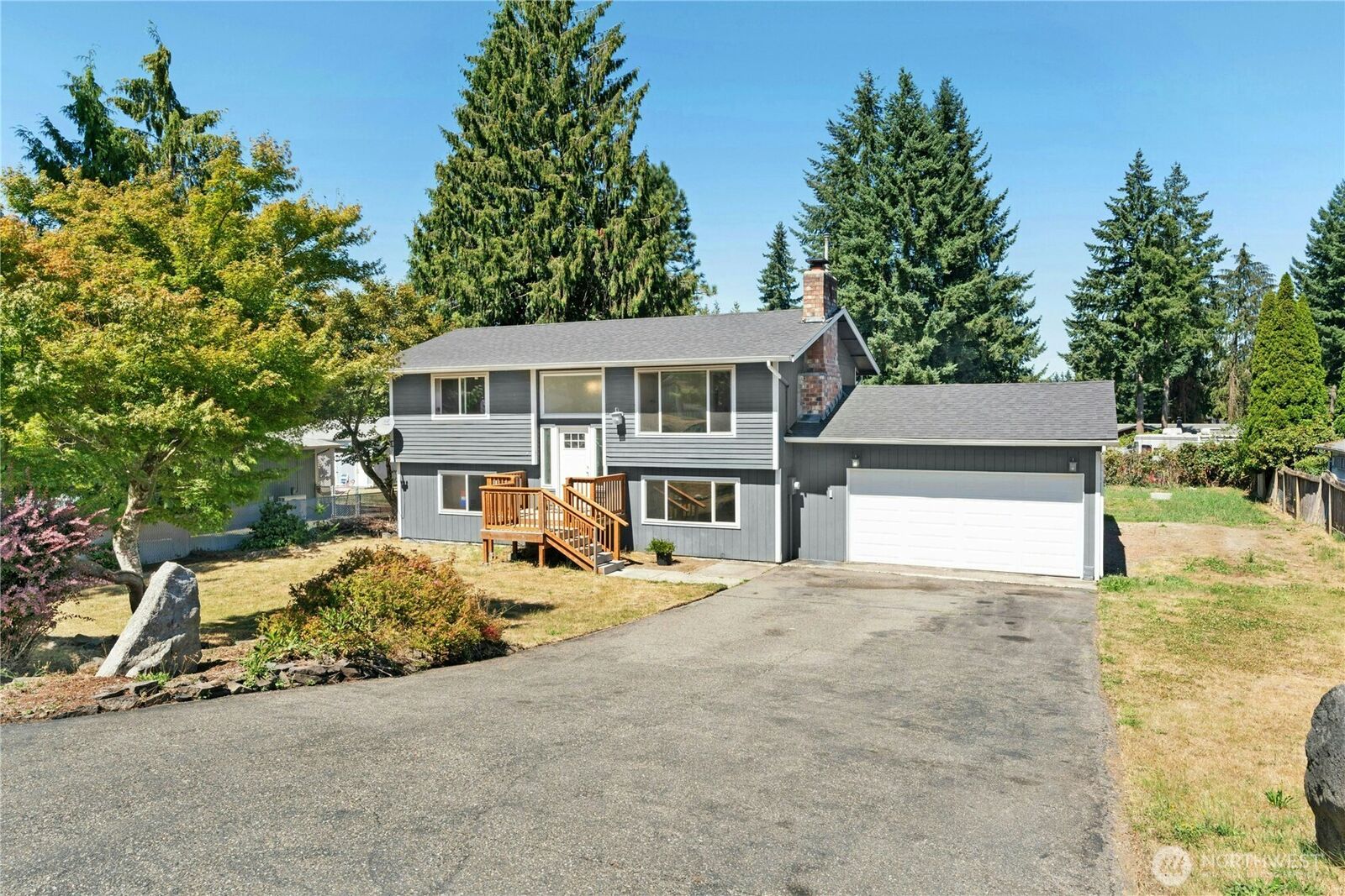 Property Photo:  10317  147th Street E  WA 98374 