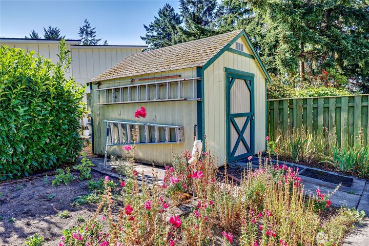 Property Photo: 56 Bayview Lane WA 98368