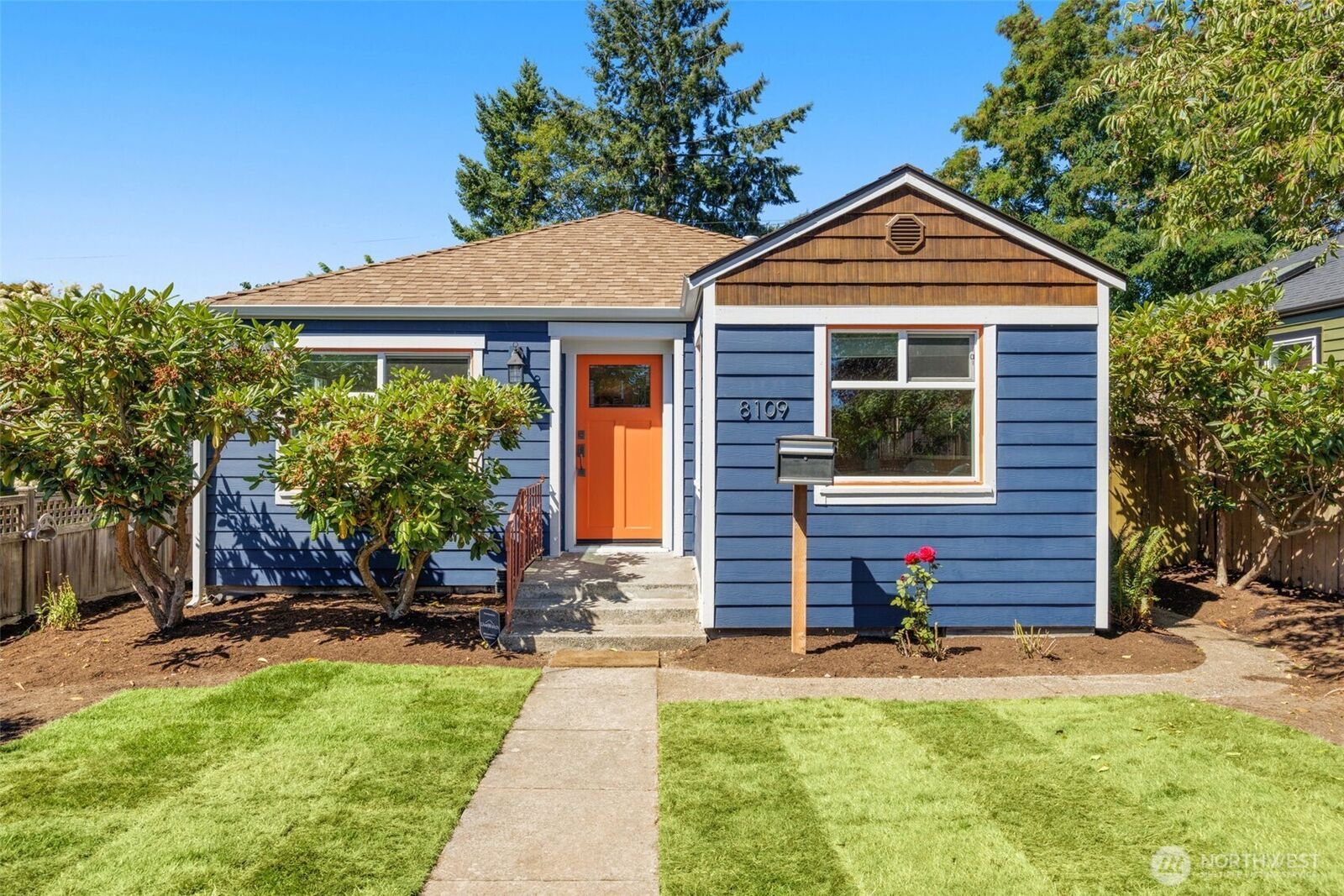 Property Photo:  8109  34th Avenue SW  WA 98126 