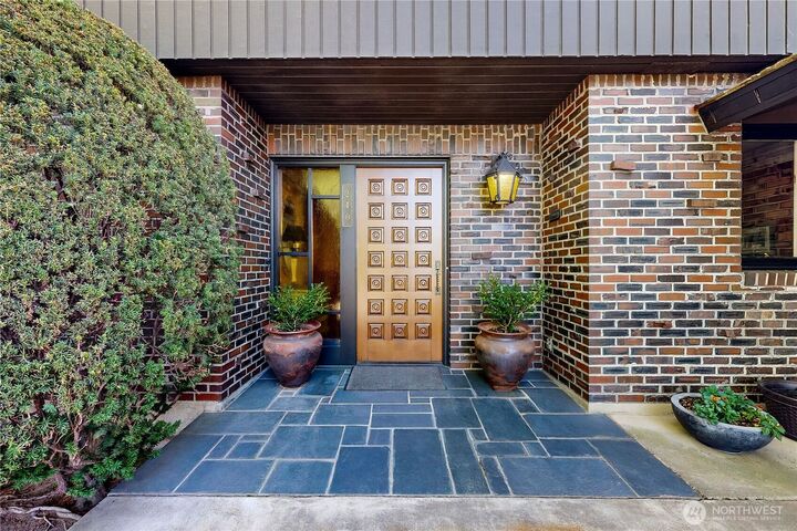 Property Photo:  240  Stone Street  WA 99362 