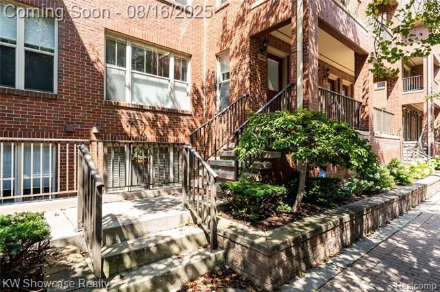 Property Photo:  138 Tiffany Lane  MI 48067