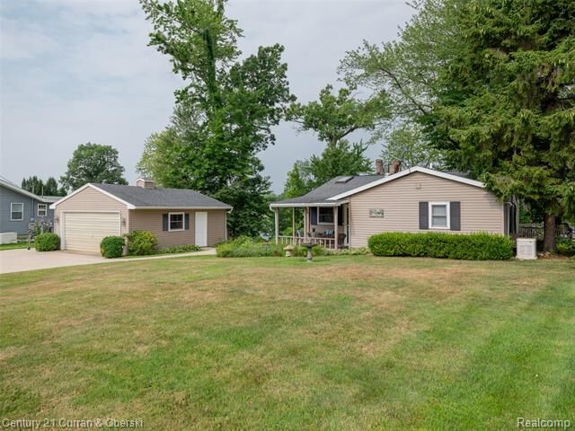 Property Photo: 60846 N Lakeshore Drive MI 49064