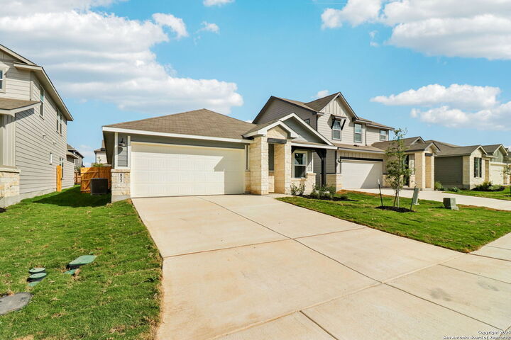 Property Photo:  823 Shatterhand Blvd  TX 78260 