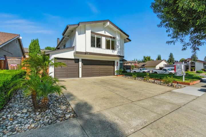Property Photo: 5077 Gazania Drive CA 95111