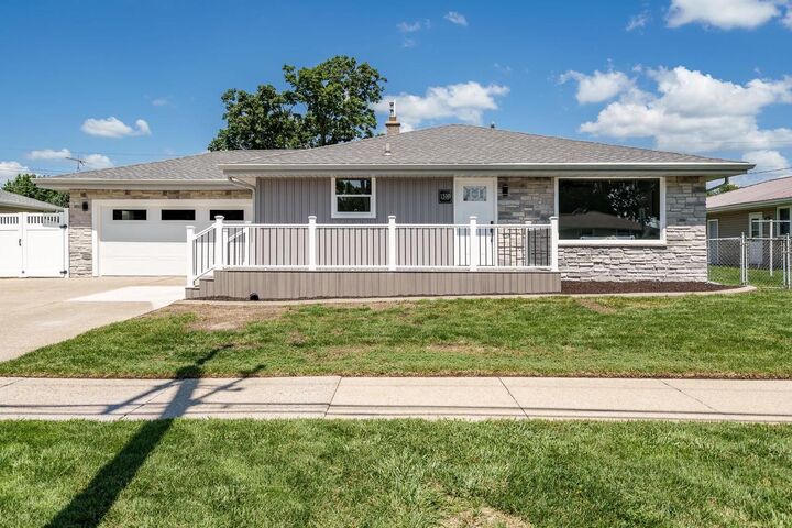 Property Photo: 1510 Kellogg Avenue WI 53546