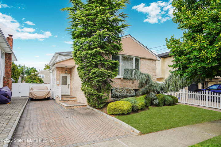 171 Merrill Avenue  Staten Island NY 10314 photo