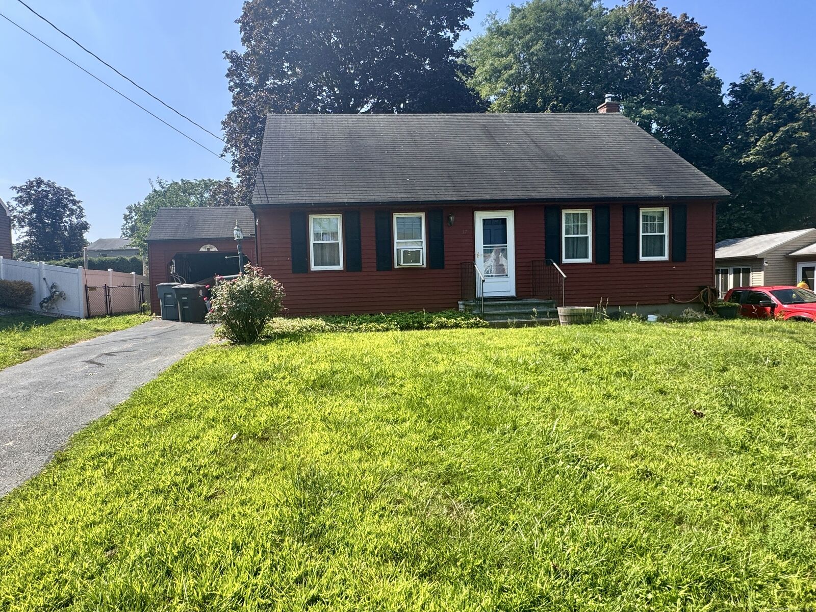 Property Photo: 37 Mathewson Avenue CT 06082