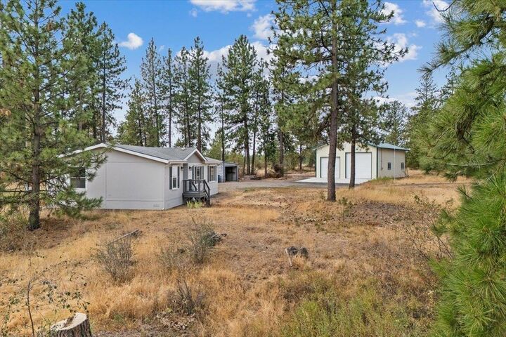 Property Photo:  7527 W Greenwood Rd  WA 99224 