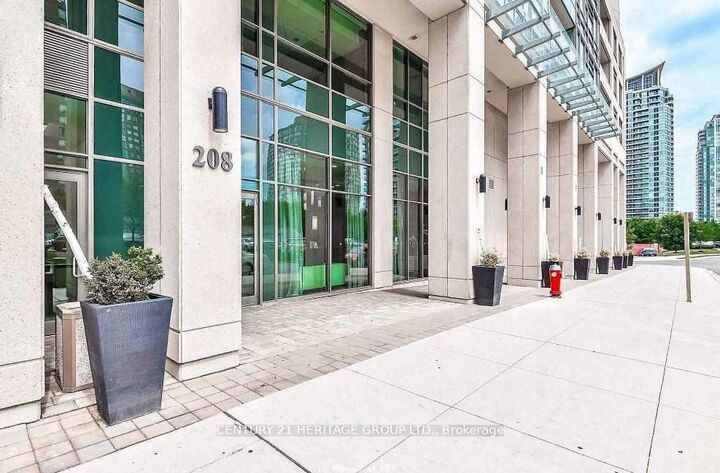 Property Photo:  208 Enfield Place 3510  ON L5B 0G8 