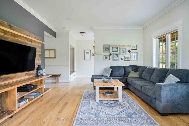 Property Photo:  135260 9th Line  ON N0C 1H0 