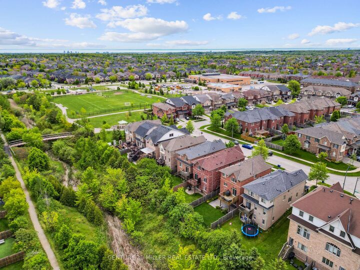 Property Photo:  2139 Fiddlers Way  ON L6M 0M5 