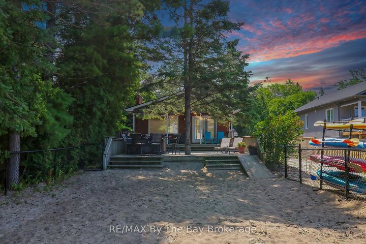 342 Coastline Drive  Wasaga Beach ON L9Z 2M4 photo