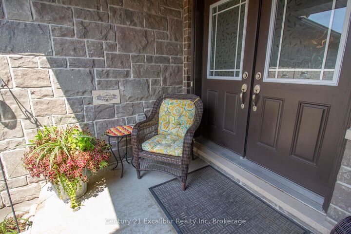 Photo de la propriété:  64 Aberdeen Street 64A  ON N1M 0C1 