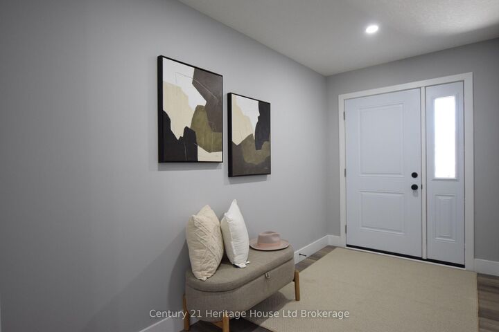 Property Photo:  303 Simcoe Street  ON N4S 1J1 
