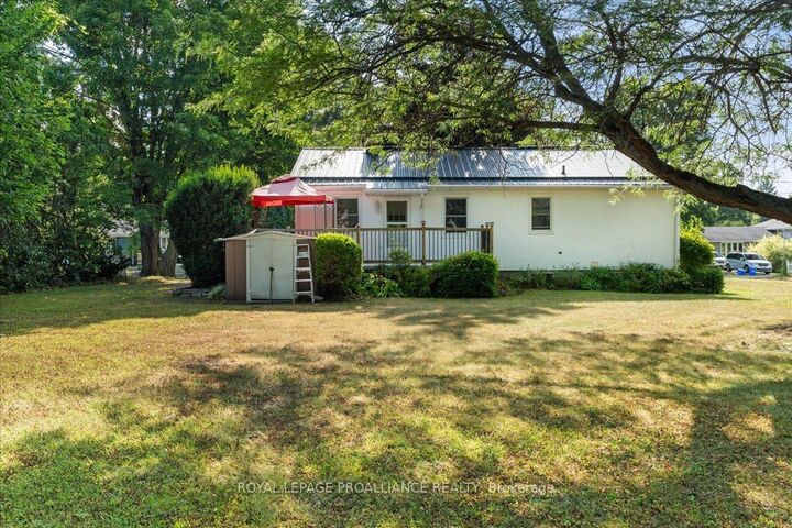 Property Photo: 5 South Maloney Street ON K0K 2M0