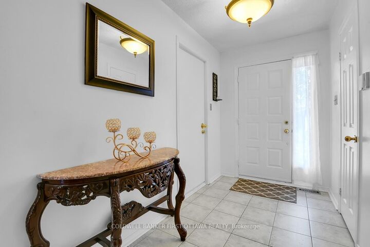 Property Photo: 23 Manju Street ON K1G 4T9