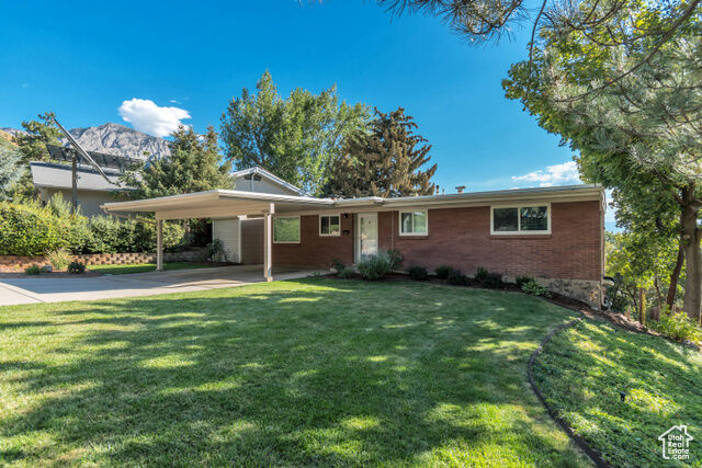 3426 S Crestwood Dr E  Salt Lake City UT 84109 photo