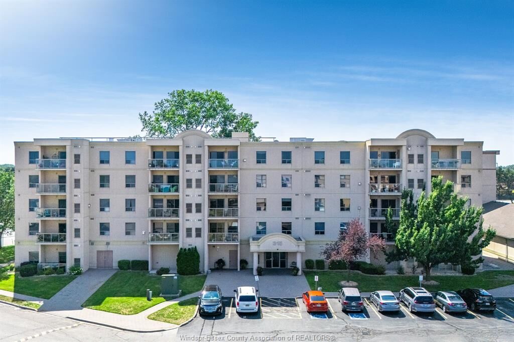 Property Photo:  315 Village Grove 305  ON N8N 5G4 