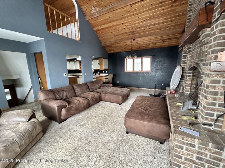 Property Photo:  304 12th Street NE  ND 58623 