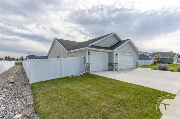 Property Photo:  4612 Liahona Lane  MT 59106 