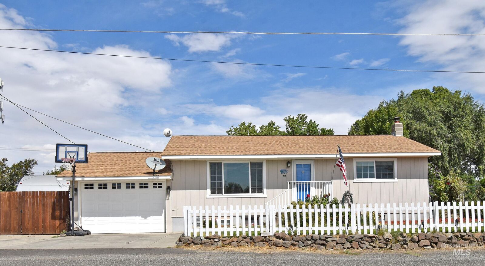 Property Photo:  1924 5th Avenue  WA 99403 