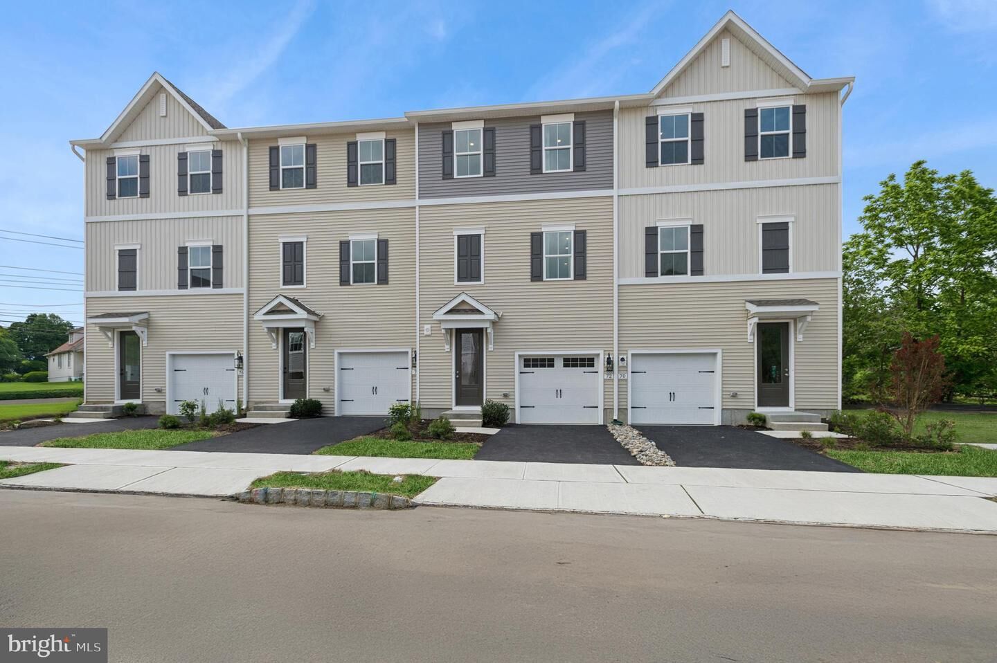 Property Photo:  67 Basswood Street 304  NJ 08009 
