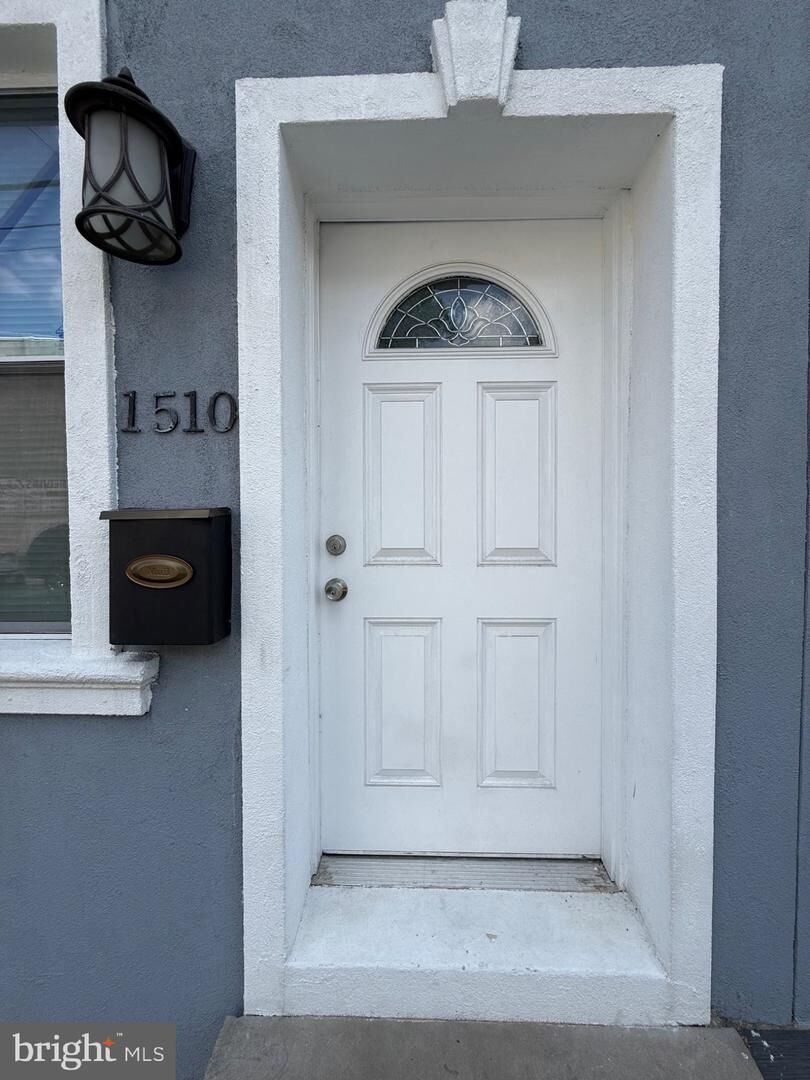 Property Photo:  1510 W York Street  PA 19132 