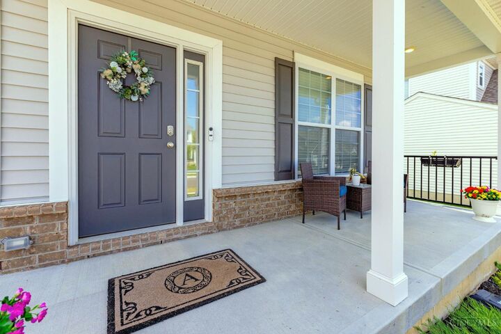 Property Photo: 11916 Abbeytown Drive OH 45251